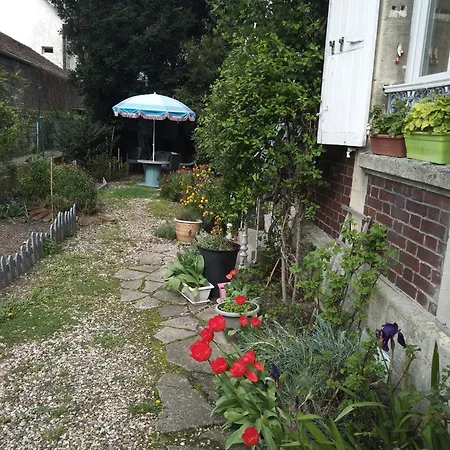 Appartement Au Rez De Jardin Creil